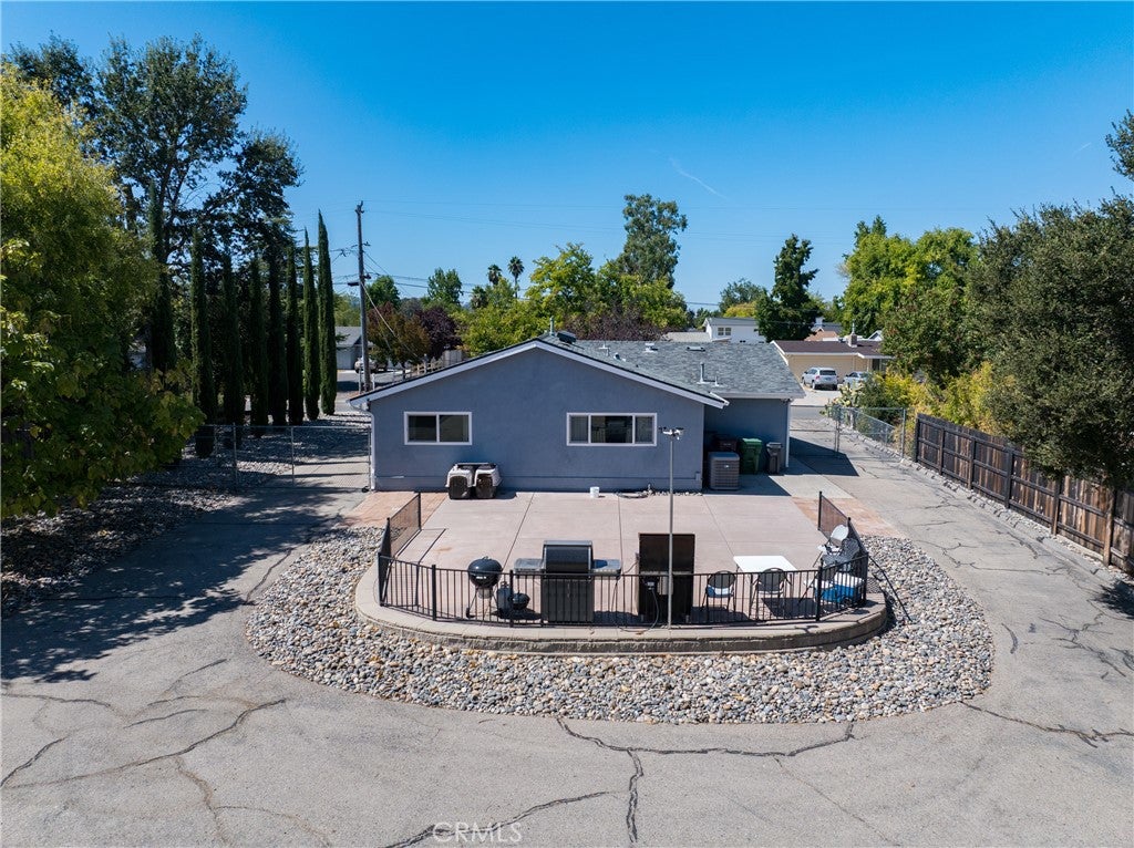 8882 Palomar