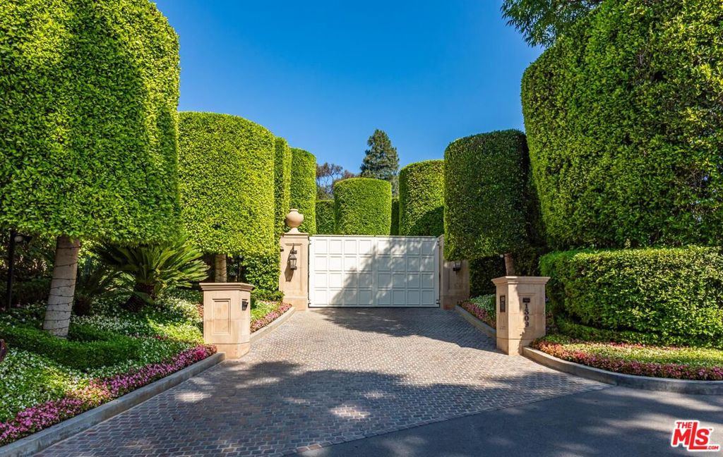 1309 Davies Drive