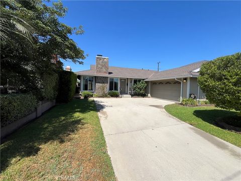 Photo of 4811 Cathy Avenue, Cypress, CA 90630 (MLS # OC25256867)