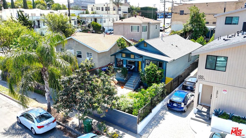 4804 Mascot Street