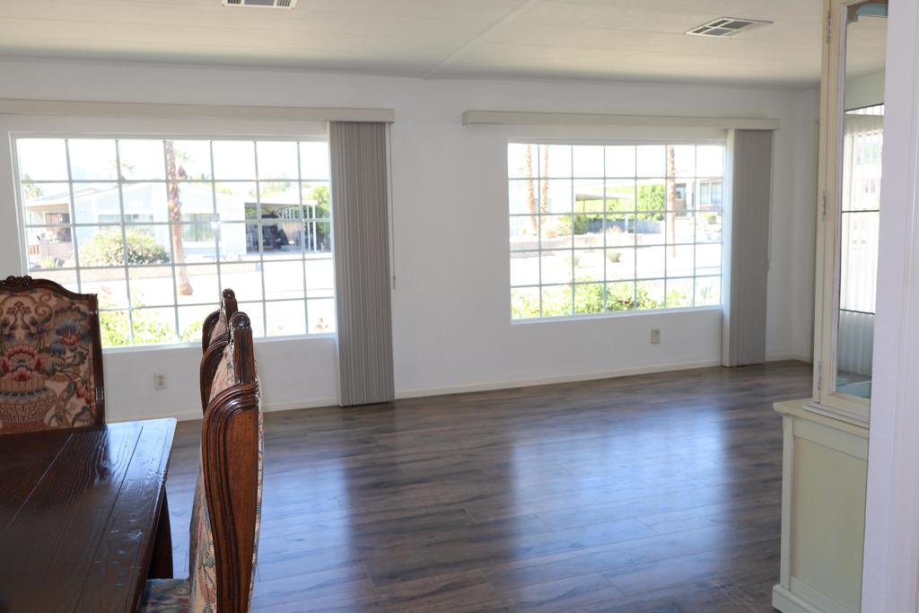 Palm Desert Greens - Manufactured In Park