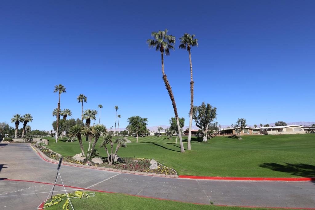 Palm Desert Greens - Manufactured In Park