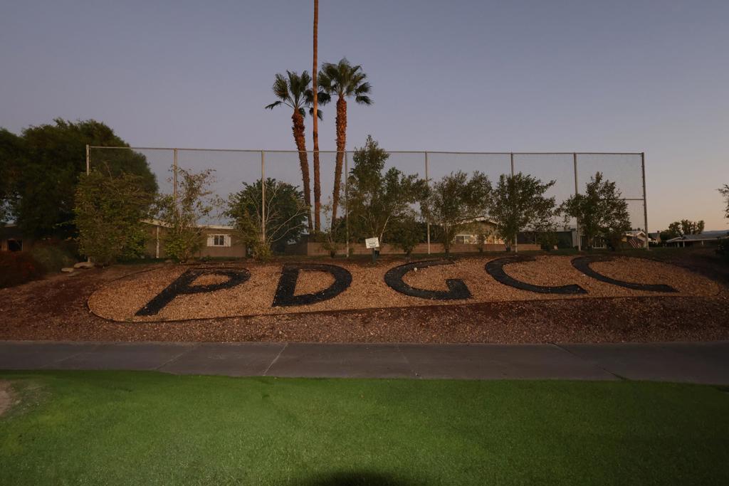 Palm Desert Greens - Manufactured In Park