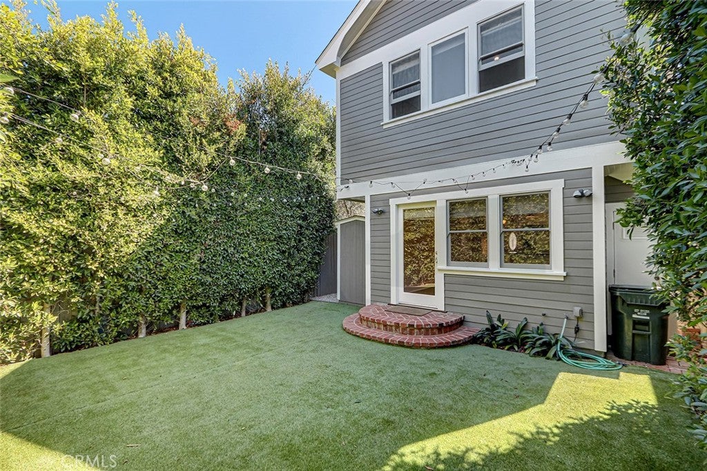 413 Emerald Street