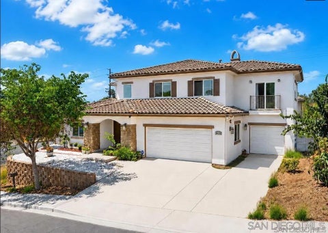 Photo of 1675 Felicita LN, Escondido, CA 92025 (MLS # 260021675SD)