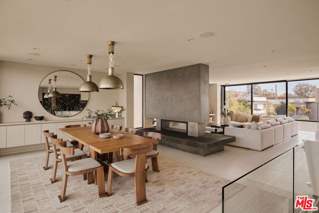 Photo of 621 Mildred Avenue, Venice, CA 90291 (MLS # 26672545)