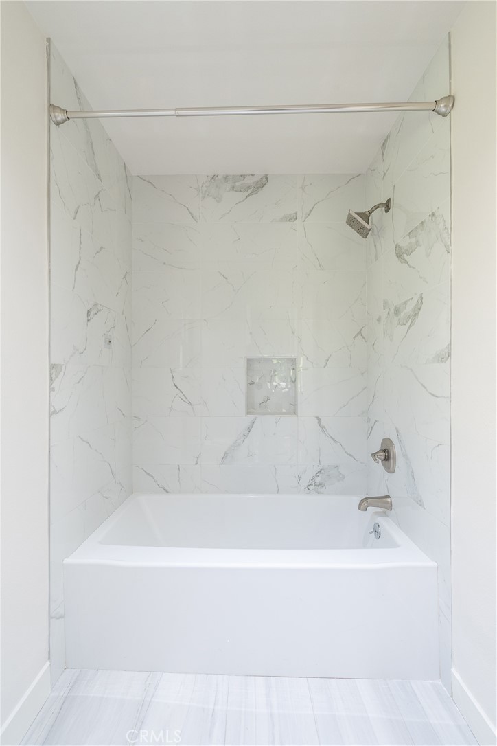 Campus Hills (Classic) (341) - Residential Lease