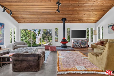 Photo of 810 Nowita Place, Venice, CA 90291 (MLS # 26876655)