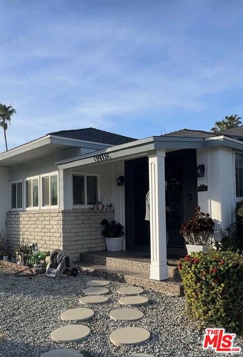 Photo of 19115 Bessemer Street, Tarzana, CA 91335 (MLS # 26668143)