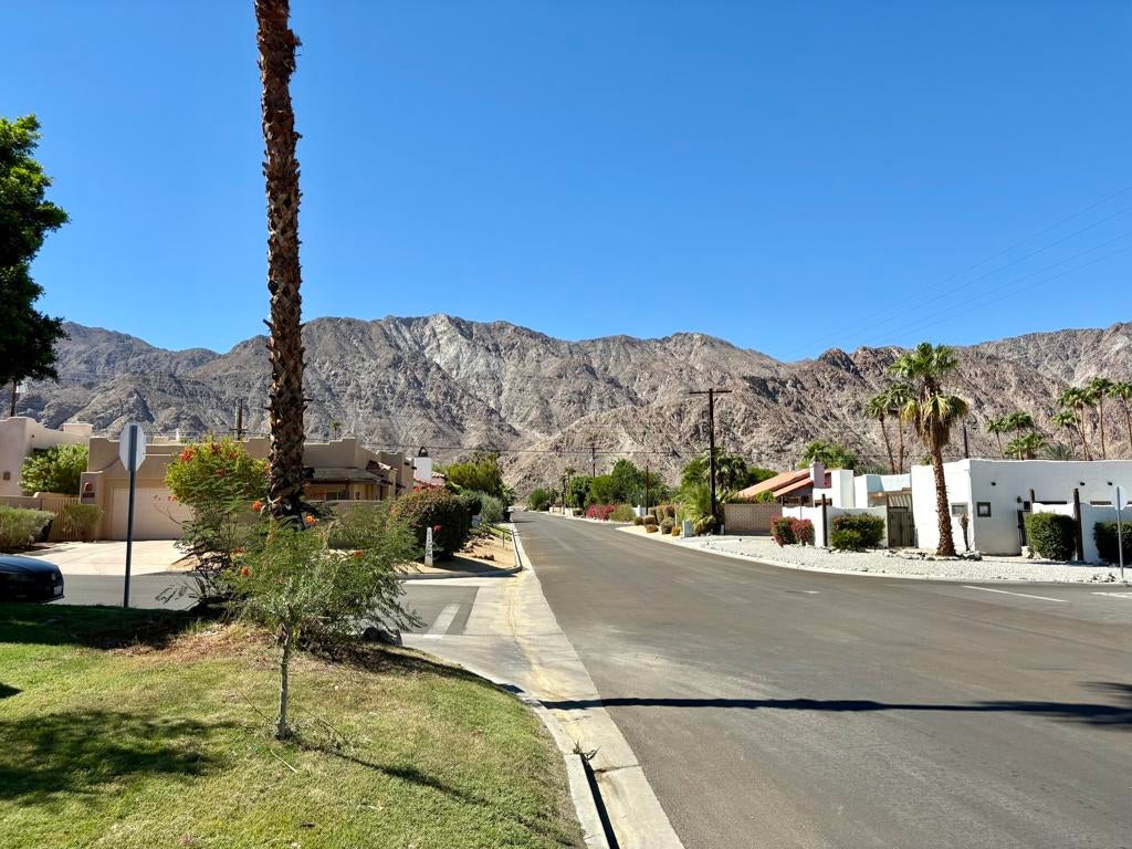 77595 Calle Nogales