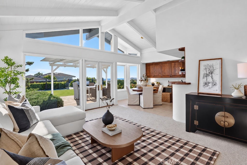 2715 Island View Drive, Corona Del Mar CA 92625 - Photo 16