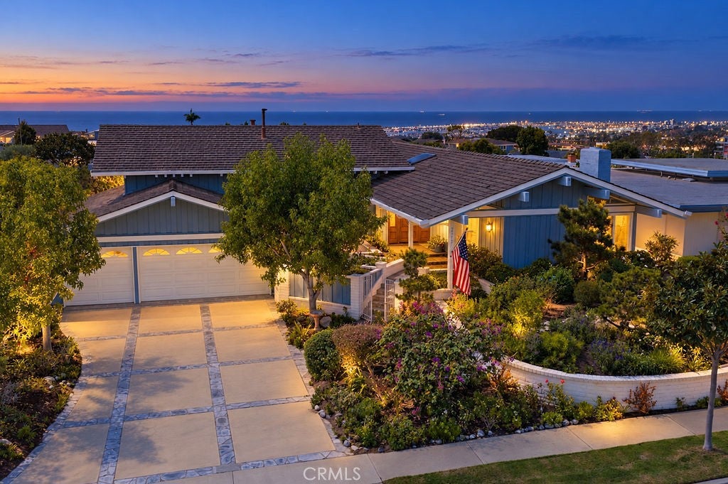 2715 Island View Drive, Corona Del Mar CA 92625 - Photo 1