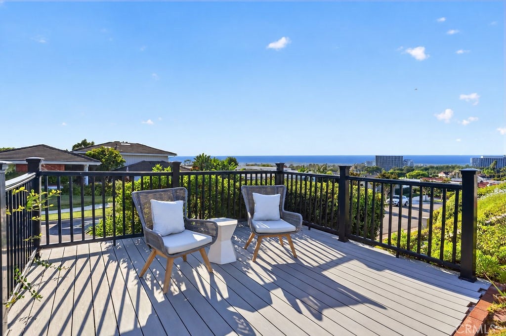 2715 Island View Drive