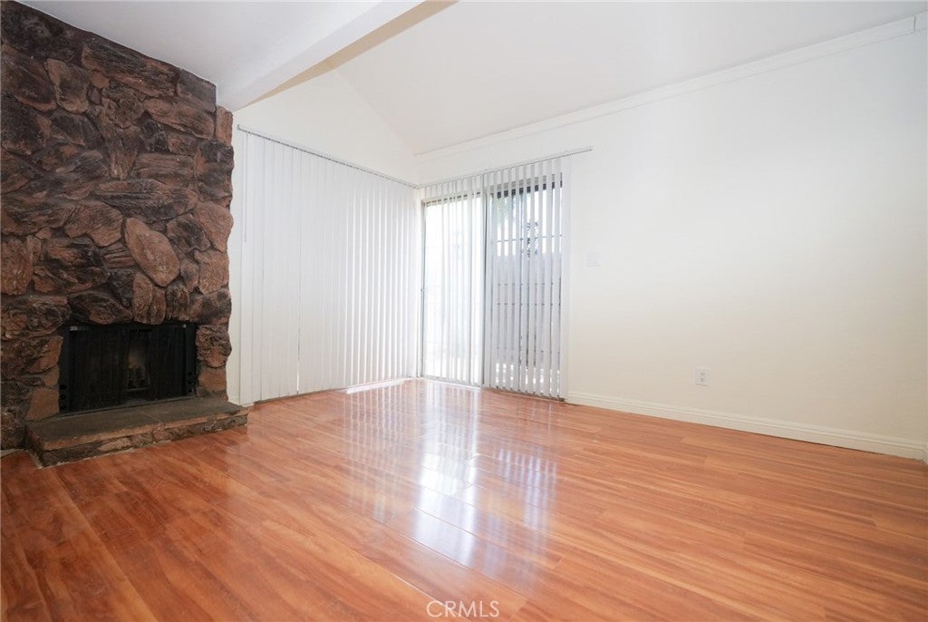 16600 Seville C