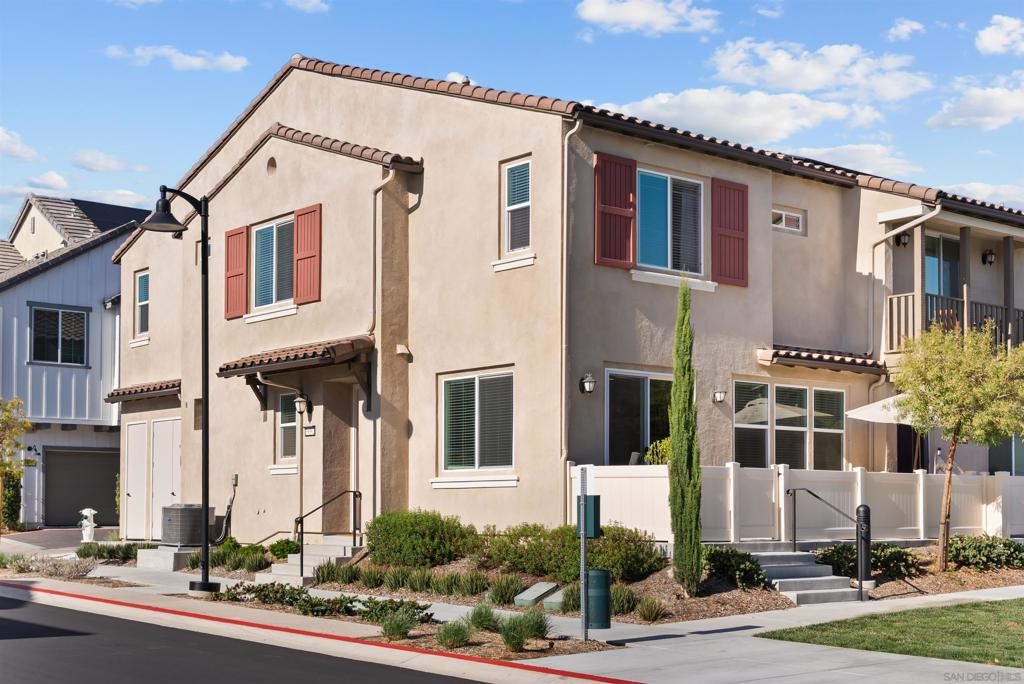Properties 1 39392 Corvina Ln