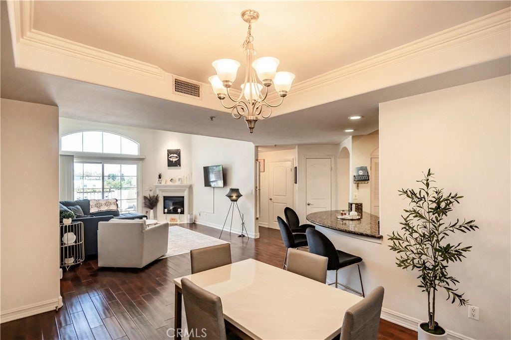 14242 Burbank BLVD 307, Sherman Oaks CA 91401