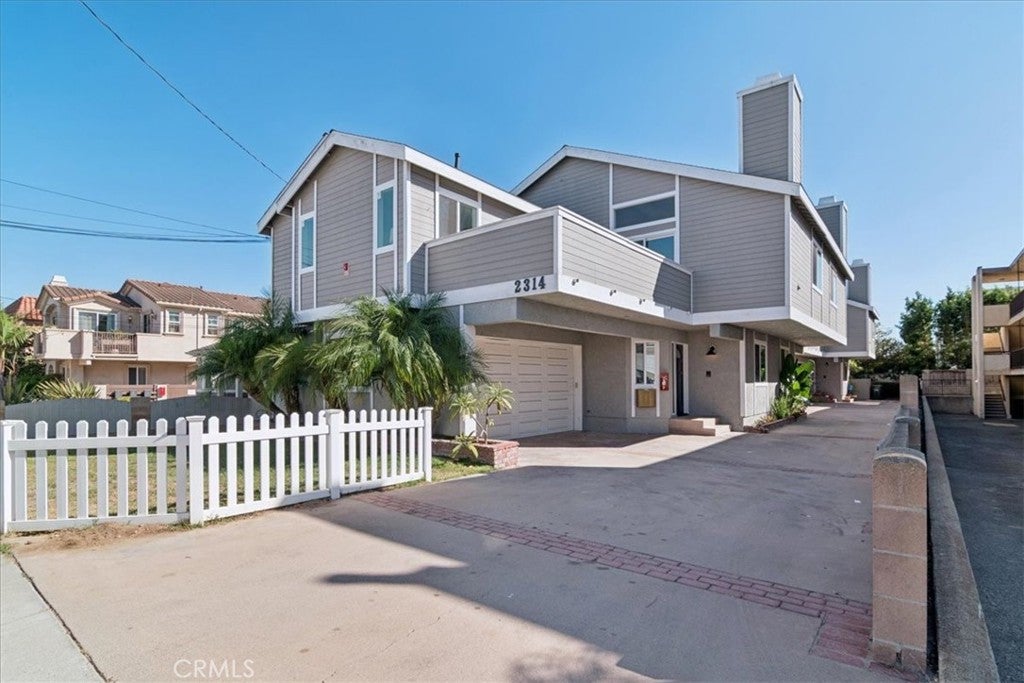 2314 Vanderbilt A