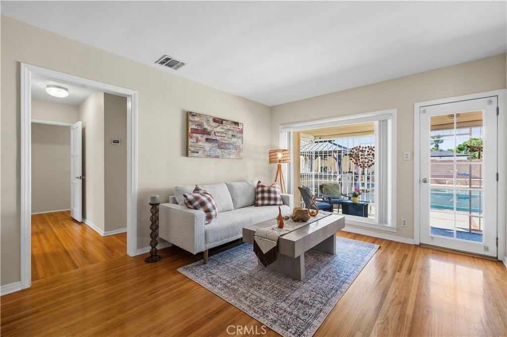 8449 Glencrest Drive