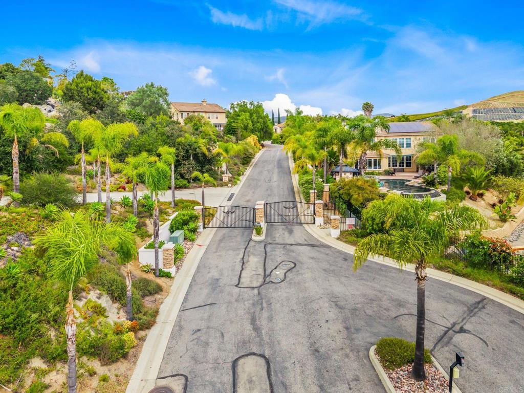 3727 Vista Rim Place