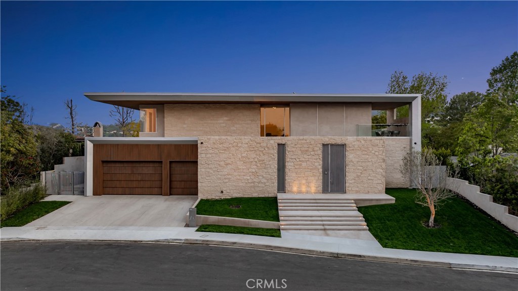 Properties 1 4442 Estrondo Drive