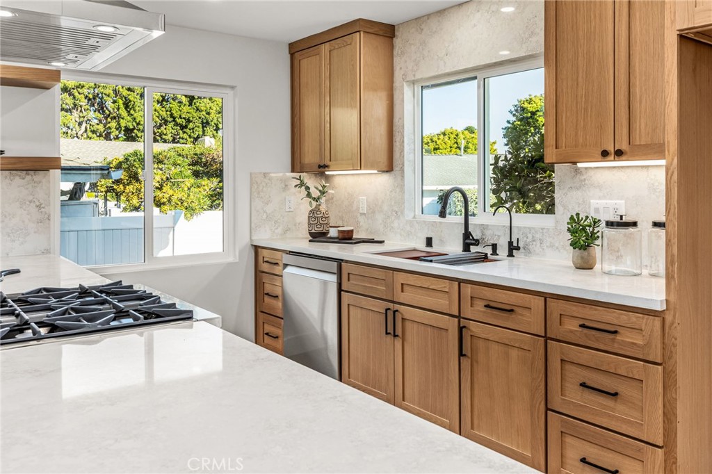Bay Cliff Village (BV) - Residential