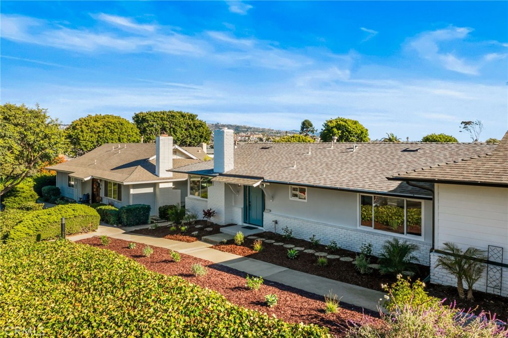 Bay Cliff Village (BV) - Residential