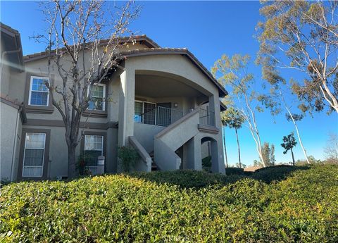 Photo of 35 San Angelo, Rancho Santa Margarita, CA 92688 (MLS # OC26011401)