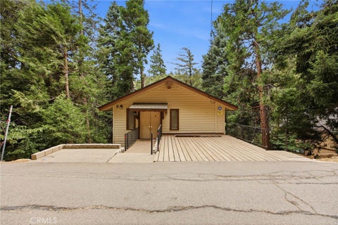 Photo of 779 Virginia Court, Lake Arrowhead, CA 92352 (MLS # IG26177416)