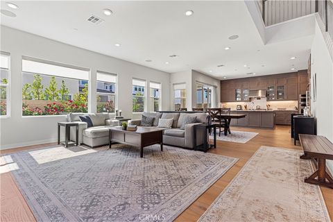 150 Holliston Lake Forest CA 92630