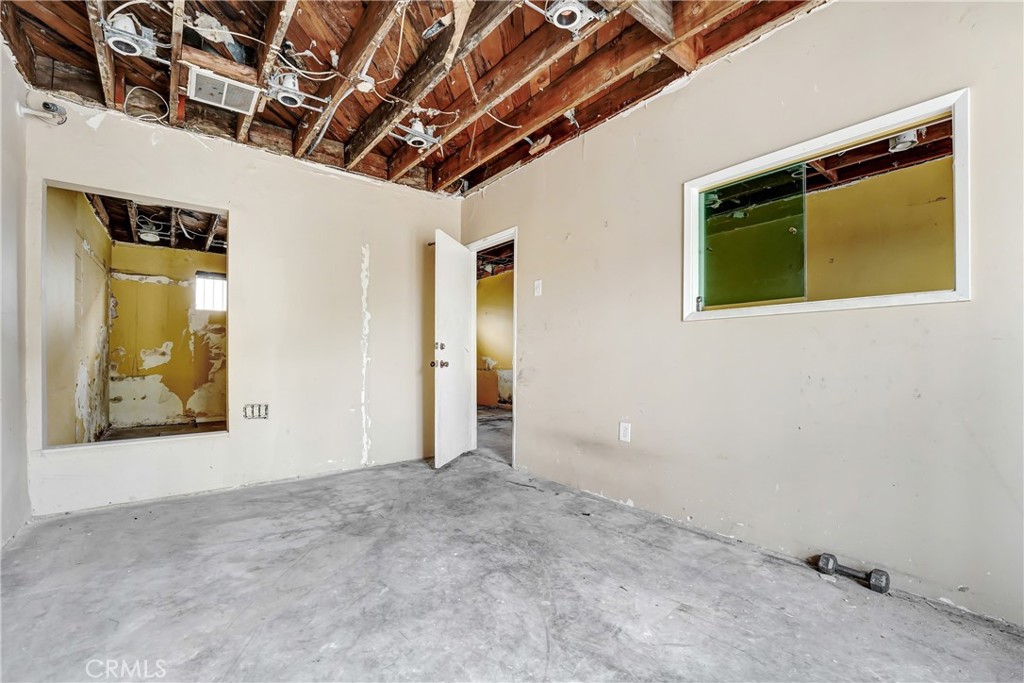 5924 West