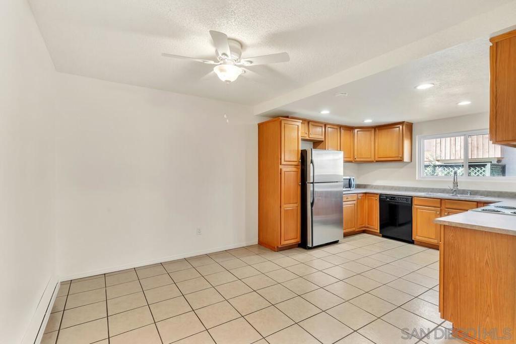 Properties 4 8737 Lake Murray Blvd 6