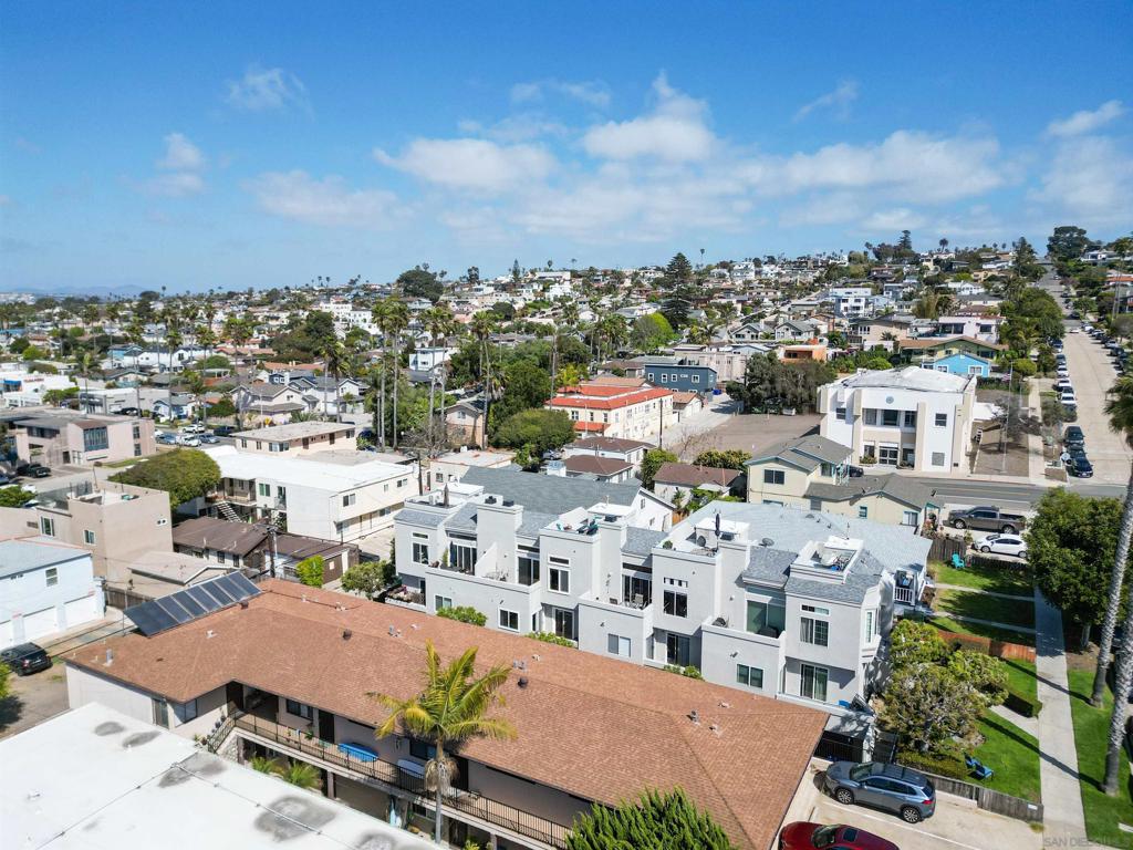 4820 Santa Cruz Ave 3