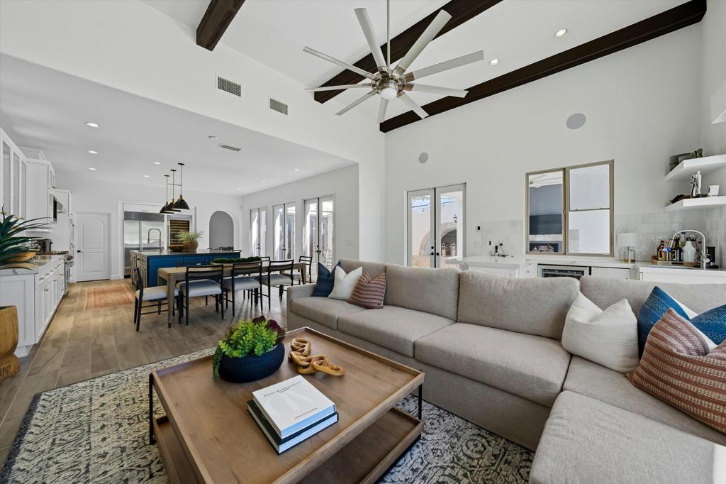 PGA Greg Norman - Residential