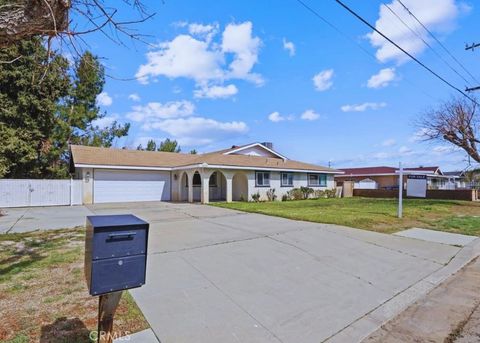 Photo of 5149 W Avenue L14, Lancaster, CA 93536 (MLS # SR26070572)