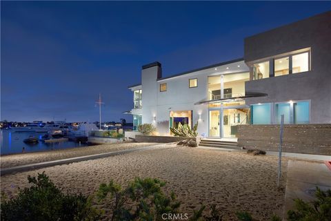 Photo of 1042 W Bay Avenue, Newport Beach, CA 92661 (MLS # NP25202875)