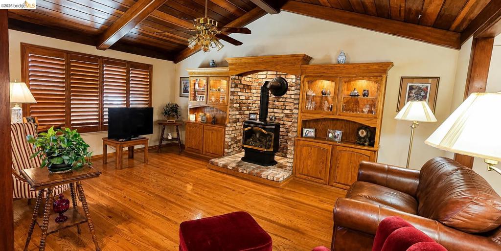 216 Boulder Dr