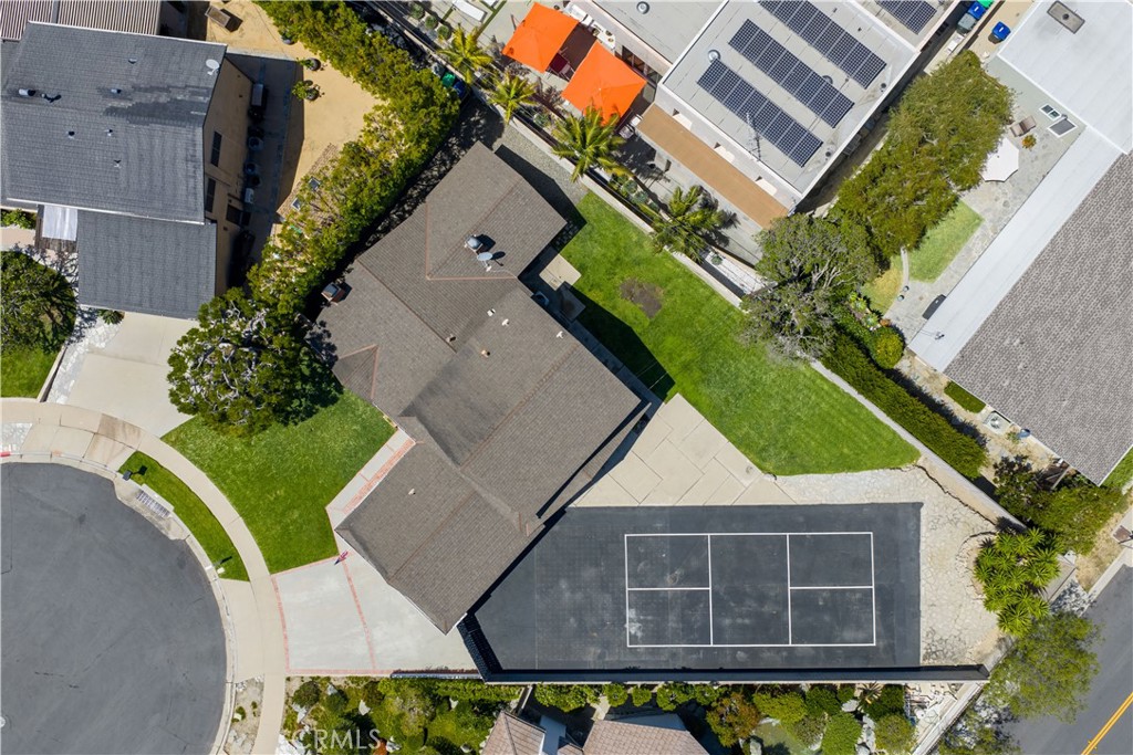 2336 La Linda