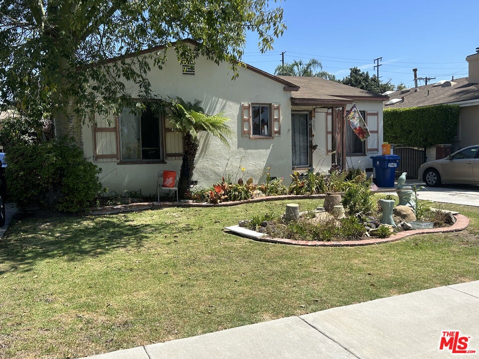 Photo of 2940 Tilden Avenue, Los Angeles, CA 90064 (MLS # 26876237)