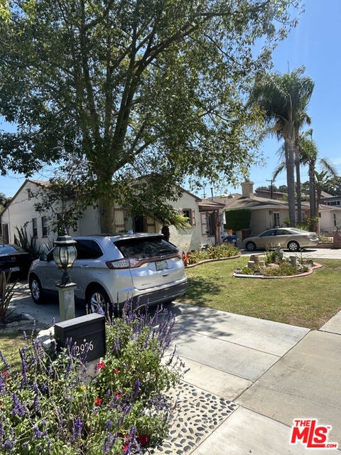 Photo of 2940 Tilden Avenue, Los Angeles, CA 90064 (MLS # 26876237)