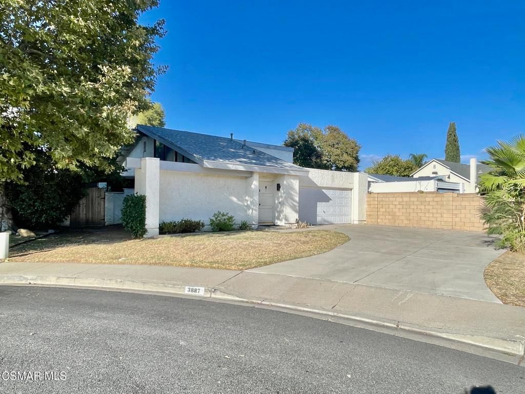 Photo of 3887 Aztec Court, Simi Valley, CA 93063 (MLS # 225004986)