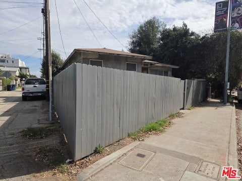 Tiny photo for 2220 S Bundy Drive, Los Angeles, CA 90064 (MLS # 26102537)
