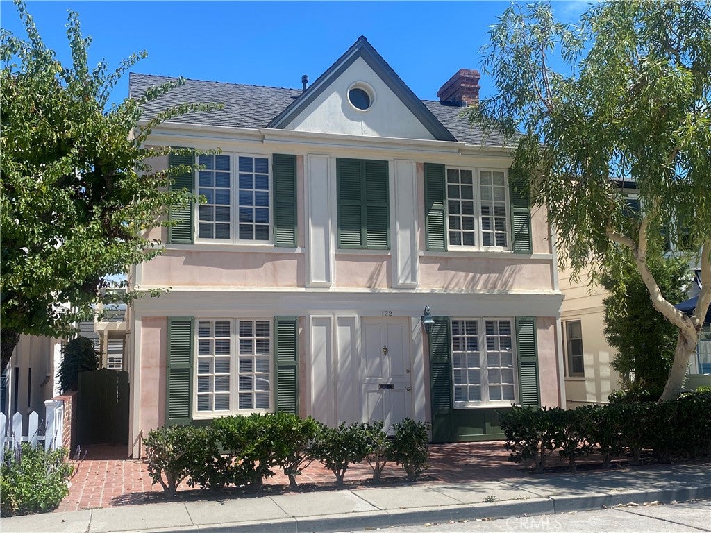 Photo of 122 Crystal AVE, Newport Beach, CA 92662 (MLS # OC26206578)