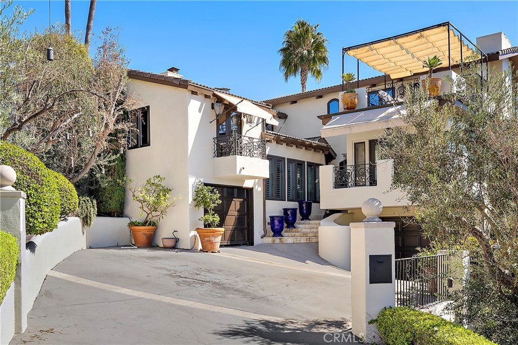 Photo of 230 High DR, Laguna Beach, CA 92651 (MLS # LG26216038)