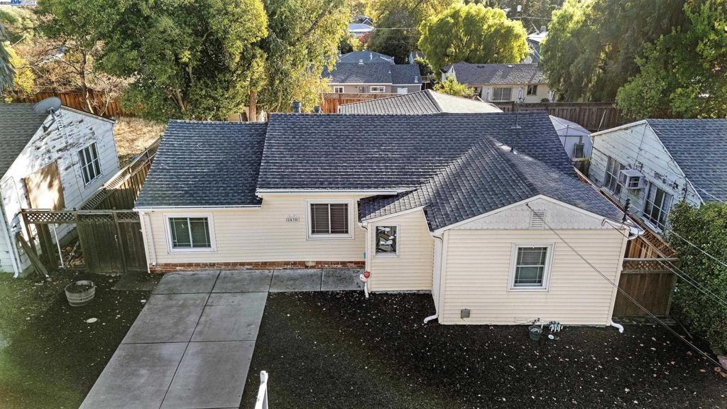 GLENBROOK HGHTS - Residential