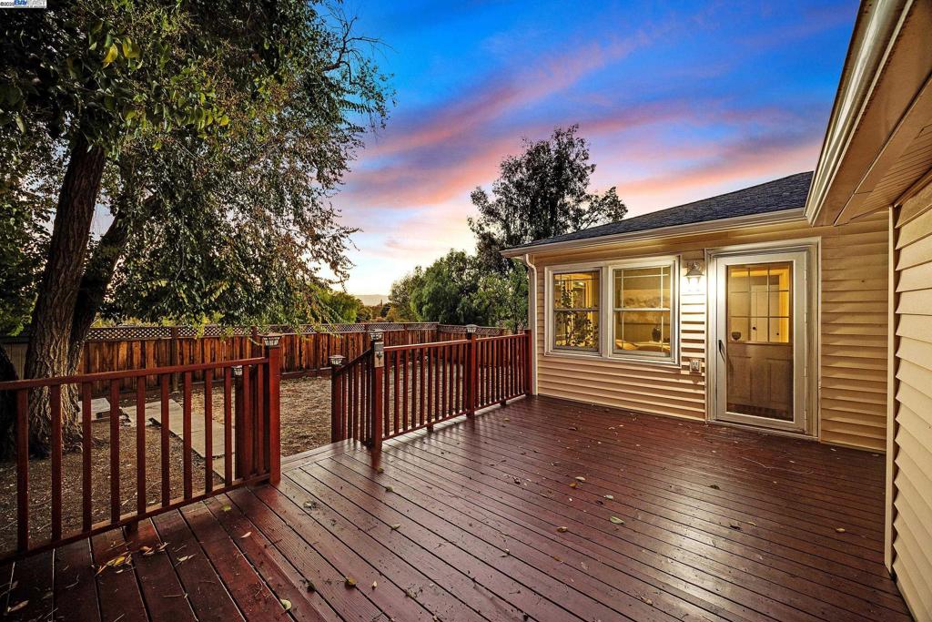 GLENBROOK HGHTS - Residential