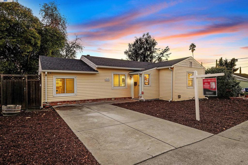 GLENBROOK HGHTS - Residential