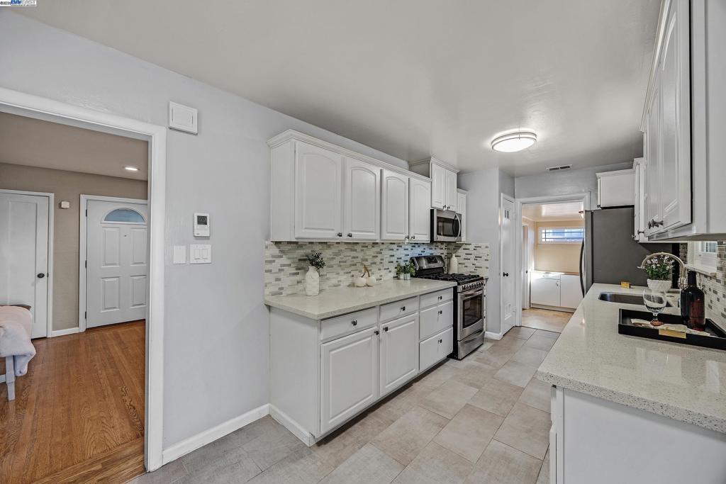 GLENBROOK HGHTS - Residential