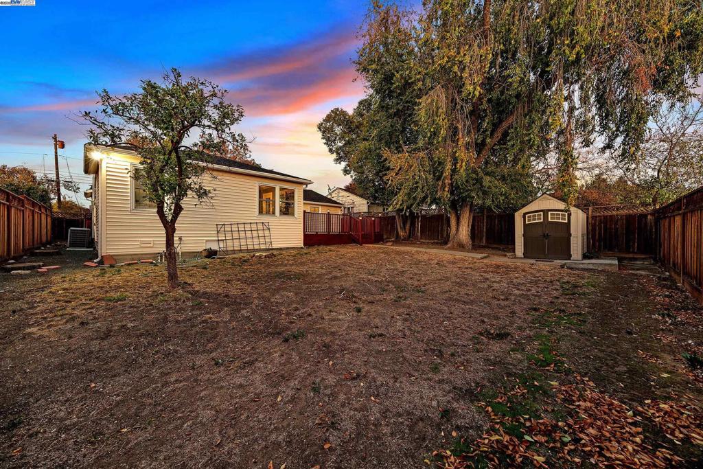 GLENBROOK HGHTS - Residential