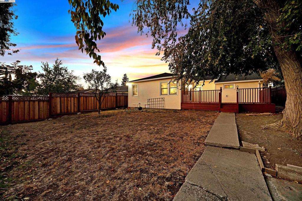 GLENBROOK HGHTS - Residential