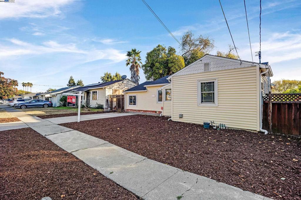 GLENBROOK HGHTS - Residential